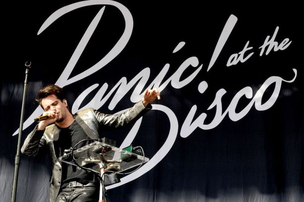 panic-at-the-disco-at-leeds-2015